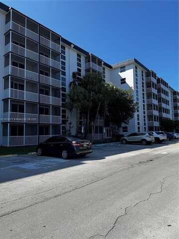 16851 NE 23rd Ave, North Miami Beach, FL 33160