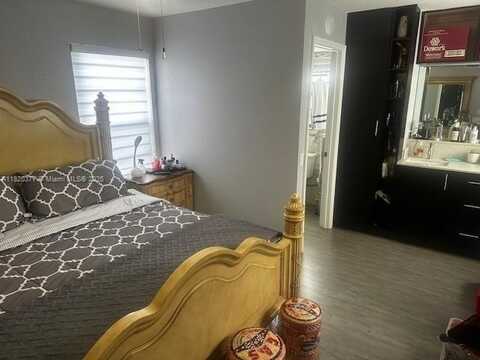 8820 SW 123rd Ct, Miami, FL 33186