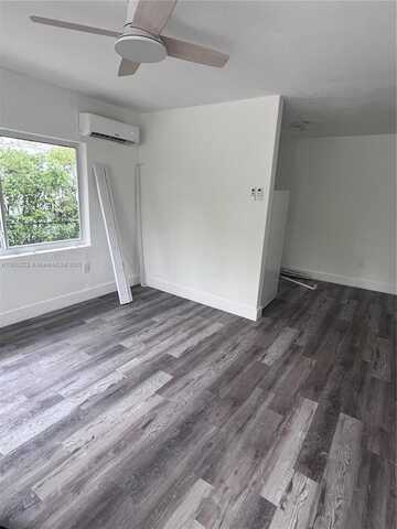 250 NE 76 ST, Miami, FL 33138