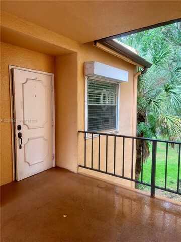 430 Commodore Dr, Plantation, FL 33325