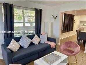 2008 Pierce St, Hollywood, FL 33020