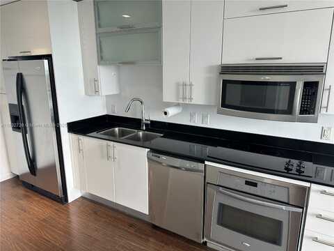 60 SW 13th St, Miami, FL 33130