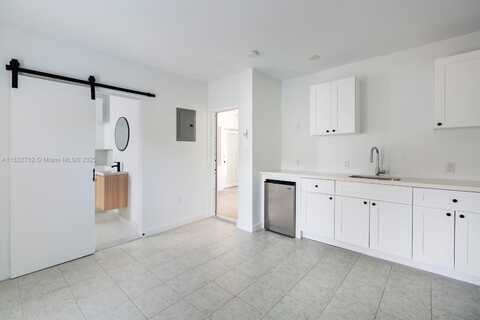 7800 NE 10th Ct, Miami, FL 33138