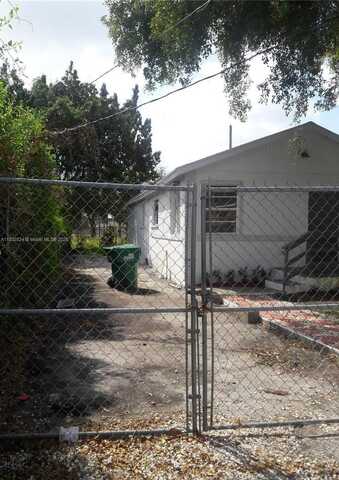 1774 NW 62nd Ter, Miami, FL 33147