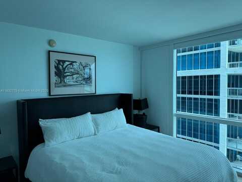 6801 Collins Ave, Miami Beach, FL 33141