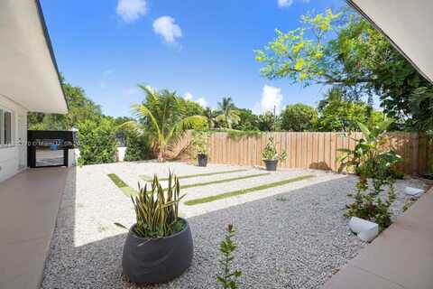 7800 NE 10th Ct, Miami, FL 33138
