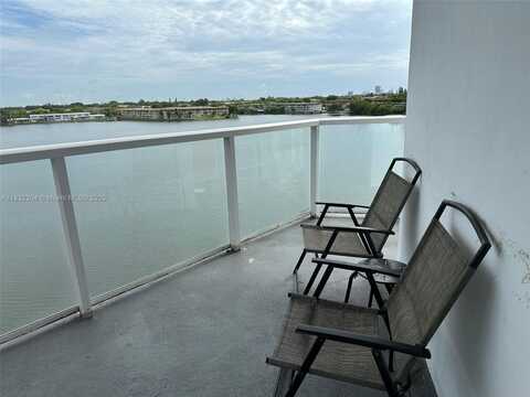 1301 NE Miami Gardens Dr, Miami, FL 33179