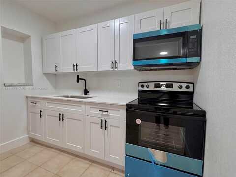 541 E 38th St, Hialeah, FL 33013