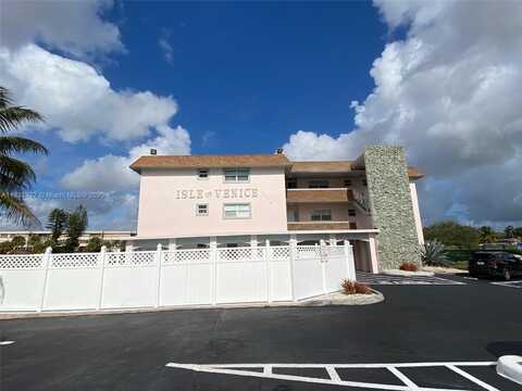 2775 Taft St, Hollywood, FL 33020