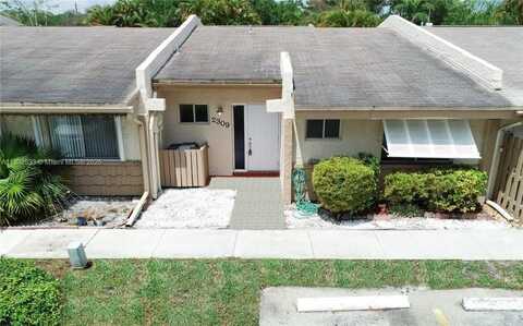 2309 N 37th Ave, Hollywood, FL 33021