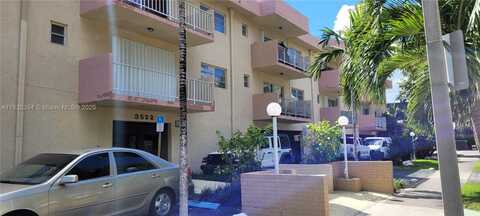 3522 NE 171st St, North Miami Beach, FL 33160