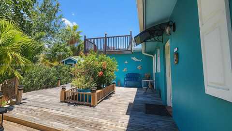 715 E Caribbean Dr E, Lower Keys, FL 33042