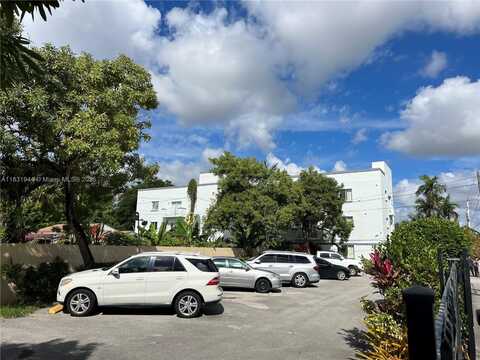 7516 NE 1st Ave, Miami, FL 33138