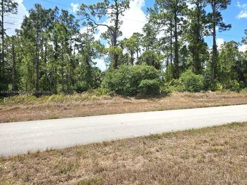 517 Hines AVE, Lehigh Acres, FL 33972