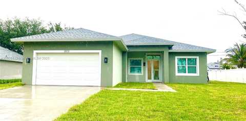 1013 SW Deauville Ave, Port Saint Lucie, FL 34953