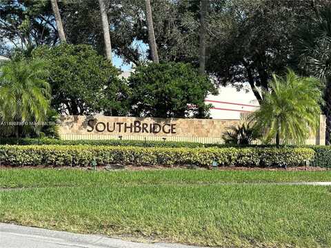 10431 NW 3rd St, Pembroke Pines, FL 33026