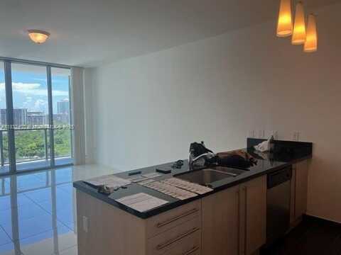 79 SW 12th St, Miami, FL 33130