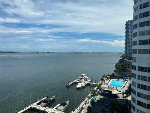 801 Brickell Bay Dr, Miami, FL 33131