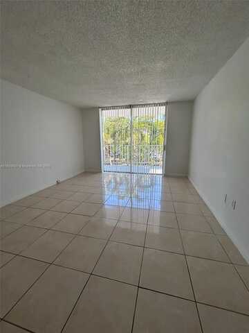 496 NW 165th St Rd, Miami, FL 33169