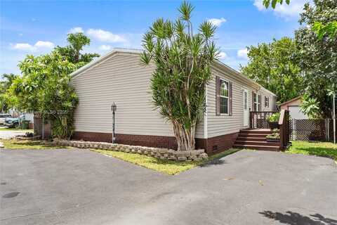 220 NE 12th Ave, Homestead, FL 33030