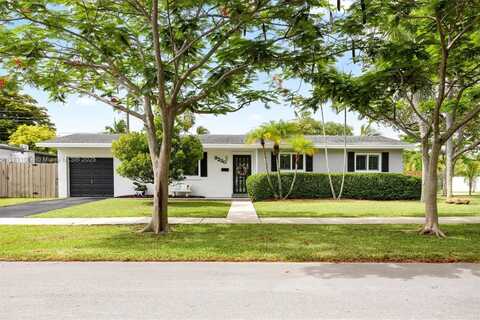 9230 SW 192nd Dr, Cutler Bay, FL 33157