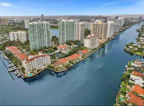 20165 NE 39 PL, Aventura, FL 33180