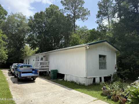6106 E Forrest Street, Bay Saint Louis, MS 39520
