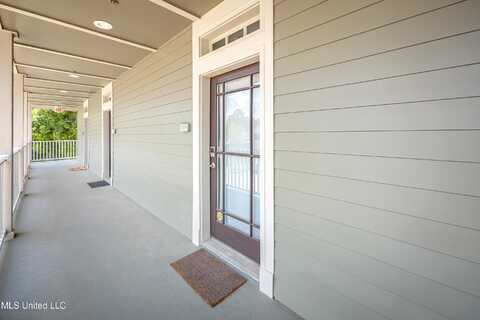 922 Porter Avenue, Ocean Springs, MS 39564
