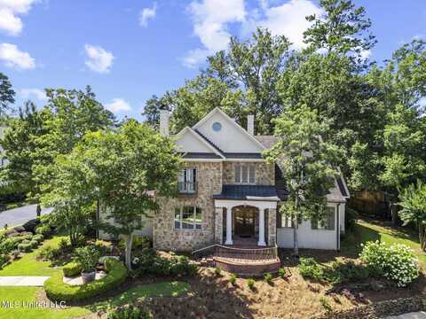 15 Eastparke Drive, Jackson, MS 39211