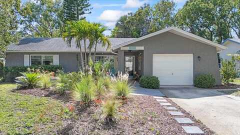 2850 DOONE CIRCLE, PALM HARBOR, FL 34684