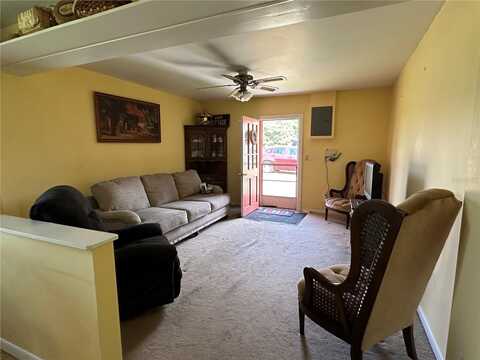 1327 W STATE ROAD 40, PIERSON, FL 32180