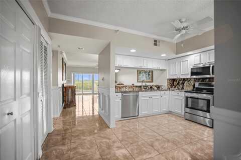 6450 SHORELINE DR DRIVE, Saint Petersburg, FL 33708