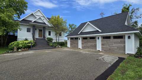 7616 1st, Onekama, MI 49675