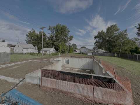 17751 Pasadena, Roseville, MI 48066