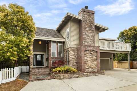 674 Clubhouse DR, APTOS, CA 95003