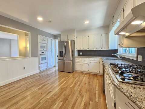 534 Washington St, Winchester, MA 01890