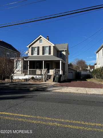 327 Roosevelt Avenue, Oakhurst, NJ 07755