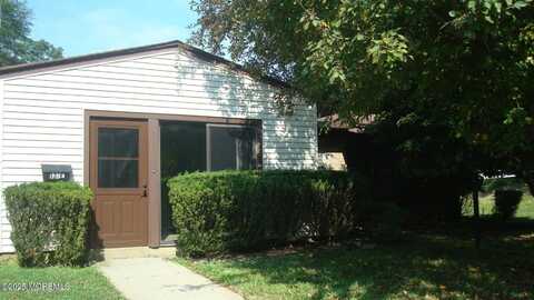 137 Amberly Drive, Manalapan, NJ 07726