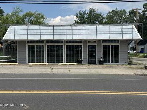 570 Mantoloking Road, Brick, NJ 08723