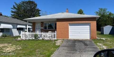 9 Harrington Drive S, Toms River, NJ 08757