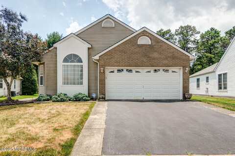 60 Canterbury Lane, Toms River, NJ 08757