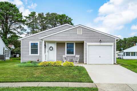 9 Maniwaki Court, Toms River, NJ 08757