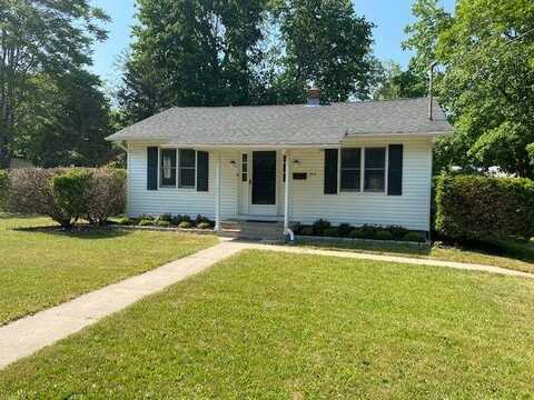 202 Oakwood Road, Port Jefferson, NY 11777