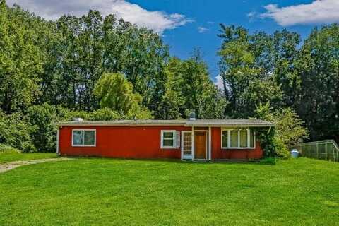12 Park Circle, Mount Marion, NY 12456