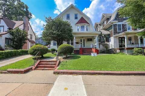 110-97 85th Avenue, Richmond Hill, NY 11418