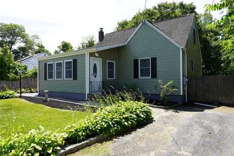32 King Road, Rocky Point, NY 11778