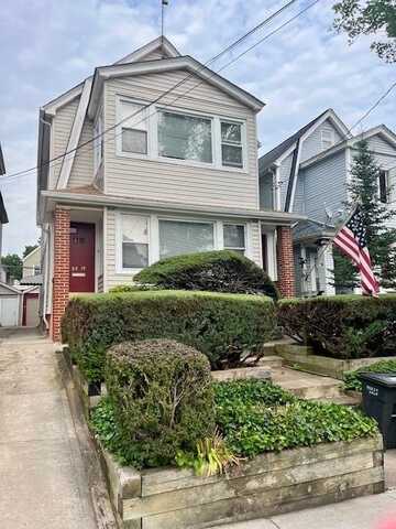 8419 108th Street, Richmond Hill North, NY 11418