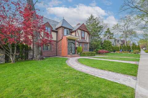 186-03 Midland Parkway, Jamaica, NY 11432