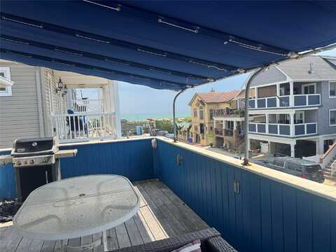 20 Illinois Avenue, Long Beach, NY 11561