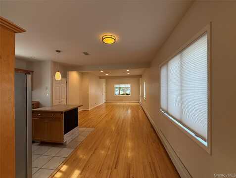 512 E Penn Street, Long Beach, NY 11561